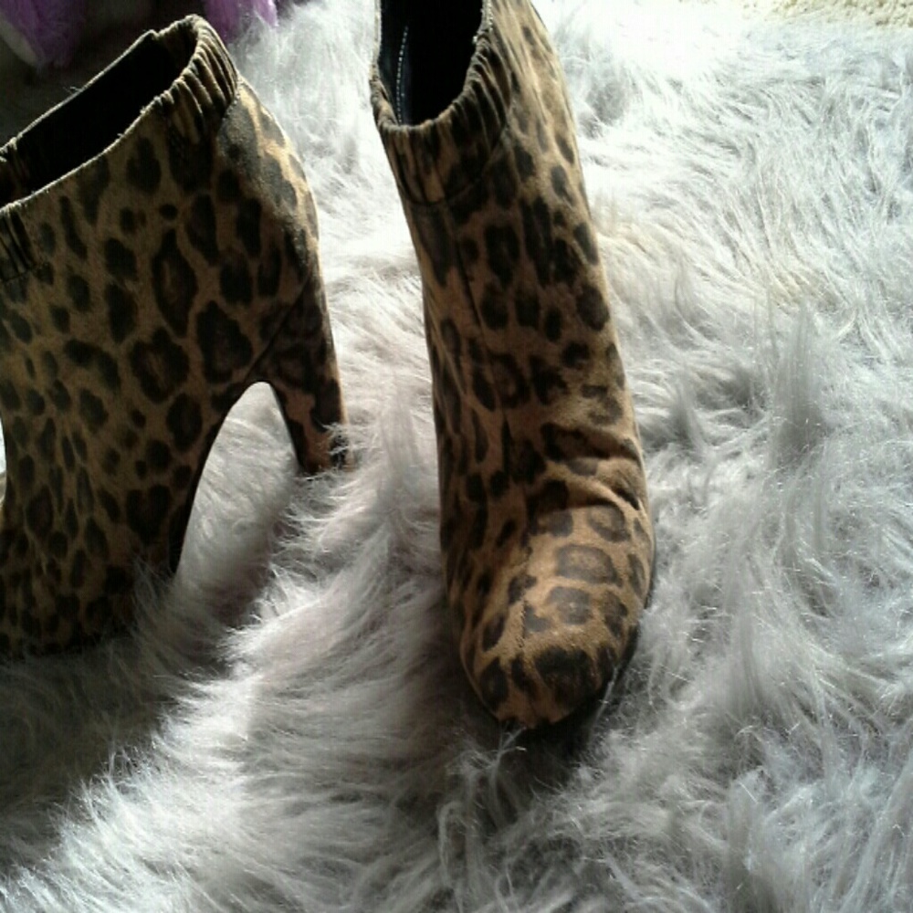 High heels - Picture 2 of 3